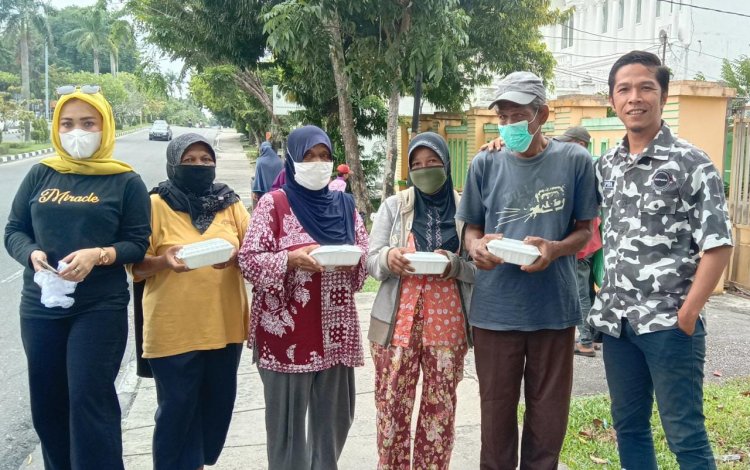 DPD Bapera Riau Berbagi Kepada Kaum Dhuafa dan Fakir Miskin 