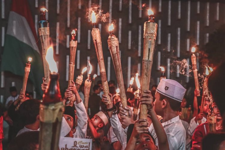Ini 7 Tradisi Unik Perayaan Idul Fitri Di Berbagai Negara, Seru Semua