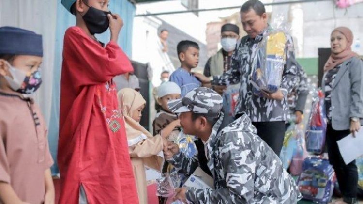 Bapera Jakarta Timur Bagikan 500 Paket Ramadhan Kepada Anak Yatim