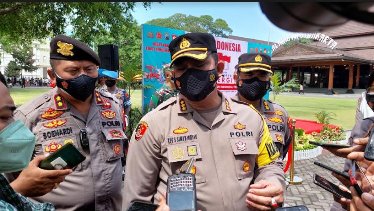 Jalan Depan Saba Buana Hanya Buat Tamu Pernikahan Adik Jokowi-Ketua MK