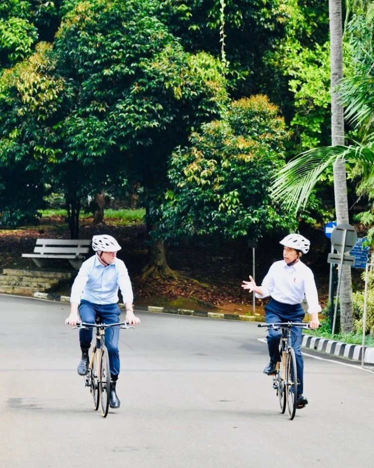 Diplomasi Ala Presiden Jokowi, Gowes Sepeda Bareng PM Baru Australia di Istana Bogor