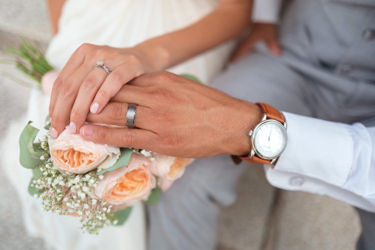 Istri Di Jambi Ditipu Suami, 10 Bulan Menikah Ternyata Sesama Wanita