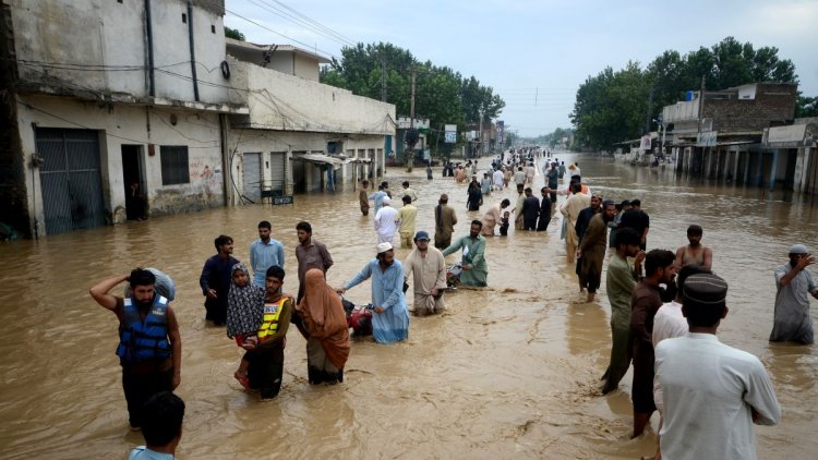 Banjir Di Pakistan Tewaskan 1.033 Orang, Jutaan Bangunan Hancur