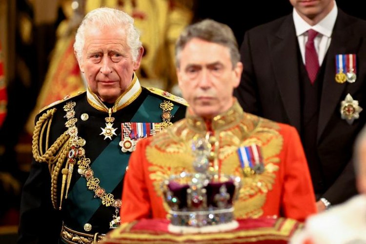 Pangeran Charles Gantikan Ratu Elizabeth II, Simak Daftar Pewaris Tahta Kerajaan Inggris