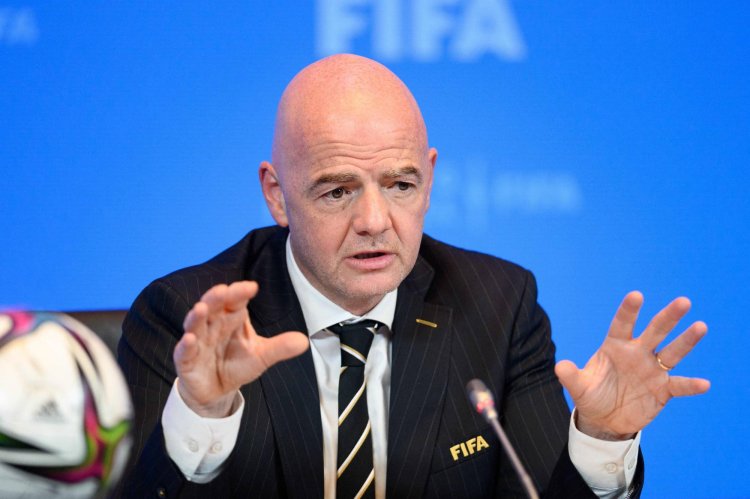 FIFA Respon Tragedi Kanjuruhan, FIFA: Sepakbola Dunia Berduka
