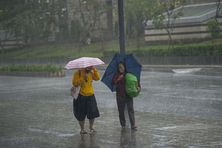 BMKG Sebut 29 Wilayah Indonesia Akan Diguyur Hujan Hingga Akhir Pekan