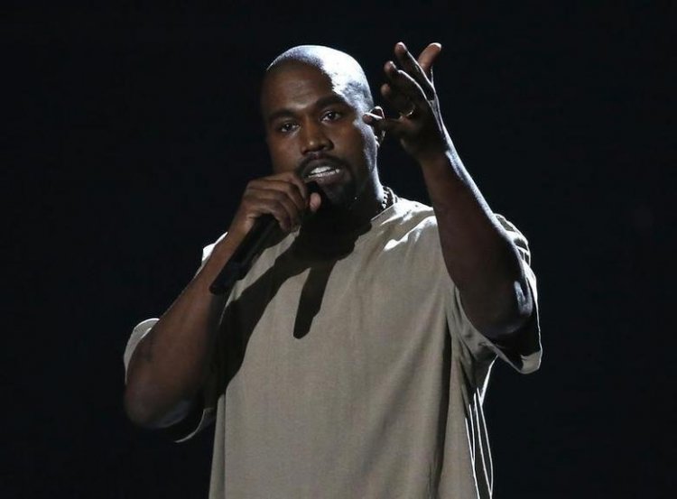 Akunnya Diblokir Twitter dan Instagram, Kanye West Beli Platform Medsos 'Parler'