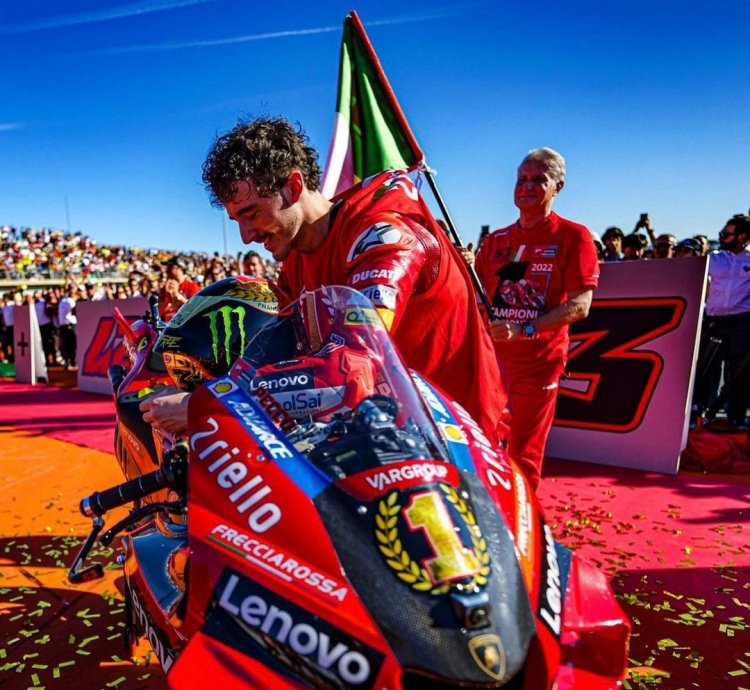 Hasil MotoGP Valencia 2022: Francesco Bagnaia Berhasil Jadi Juara Dunia