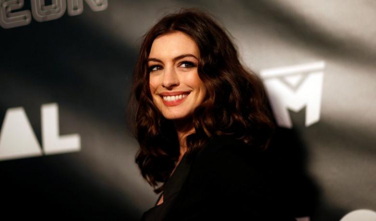 Anne Hathaway Akan Jadi Pembicara Di B20 Bali, Apa Yang Di Bahas?