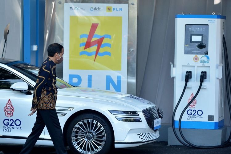 Jokowi Akhirnya Buka Suara Soal Subsidi Kendaraan Listrik