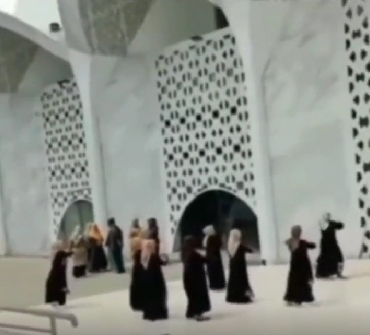 Ridwan Kamil Buka Suara Soal Video Emak-Emak Joget di Masjid Al Jabbar