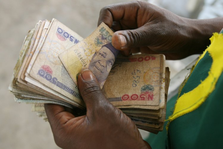 Krisis Uang Tunai, Bank dan ATM Nigeria Dikepung Warga