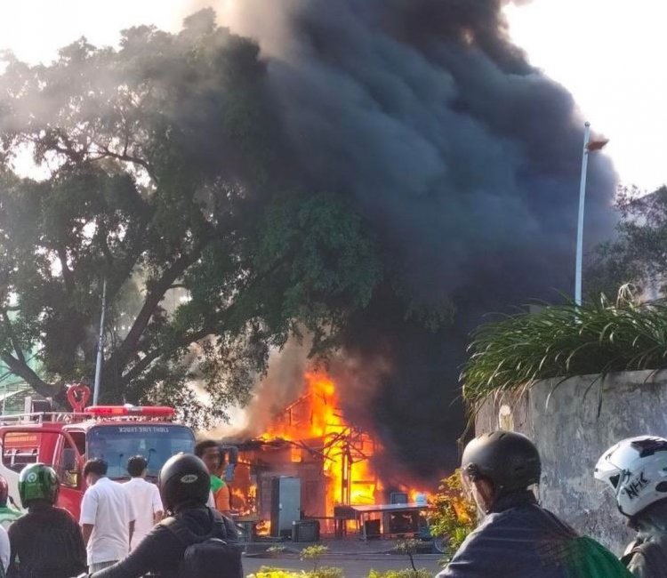 Ternyata Ini Penyebab Kebakaran Samping SMAN 112 Jakarta