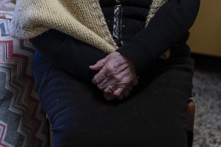 Kondisi Nenek 95 Tahun Diperkosa Kakek 65 Tahun: Langsung Jatuh Sakit