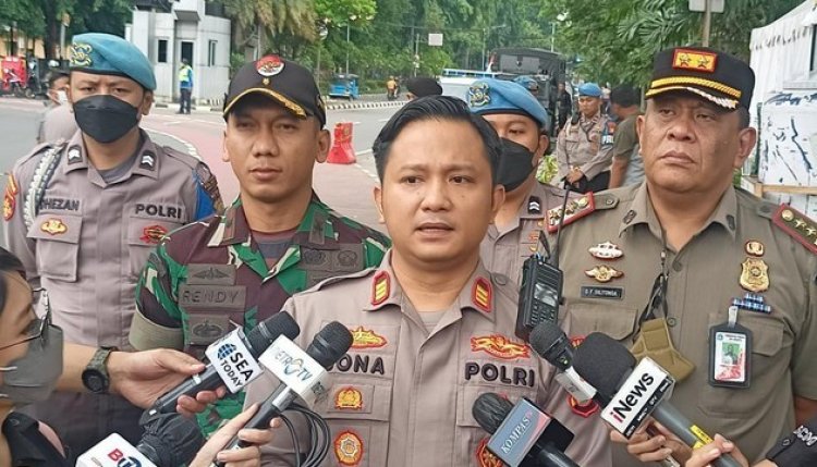 Kapolsek Tanah Abang Tangkap Pria Yang Masukan Kelamin Ke Knalpot Moge