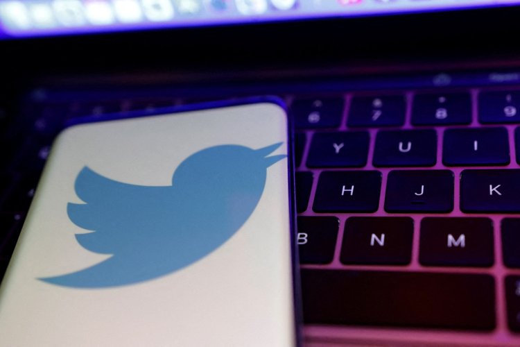 Twitter Mendadak Beri Centang Biru Akun Seleb yang Telah Meninggal