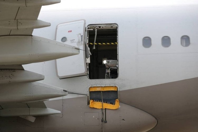 Viral Pria Buka Pintu Darurat Pesawat Asiana Airlines di Ketinggian 700 kaki