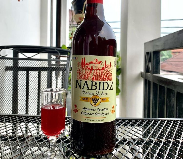 Kemenag Cabut Sertifikasi Halal Minuman Wine Nabidz