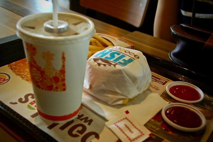 Ukuran Tak Sesuai Gambar, Pelanggan Tuntut Burger King