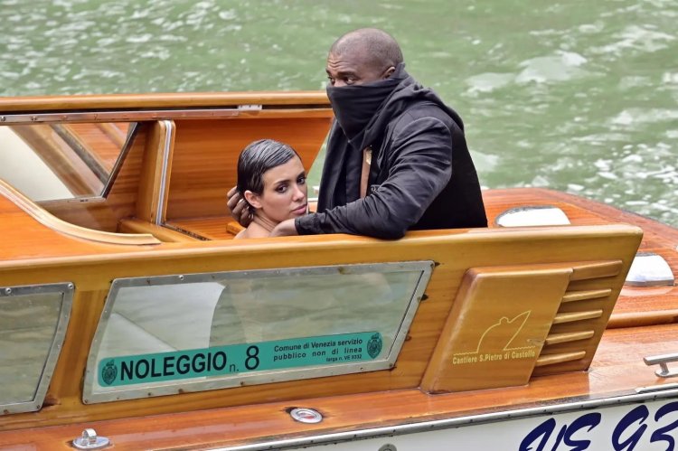 Lakukan Oral Seks, Kanye West dan Istrinya Dilarang Naik Kapal Venesia Selamanya