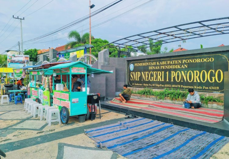 Viral SMPN 1 Ponorogo Tagih Sumbangan Mobil ke Wali Murid