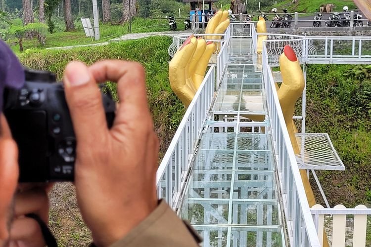 Begini Kondisi Keamanan Jembatan Kaca yang Pecah di Banyumas