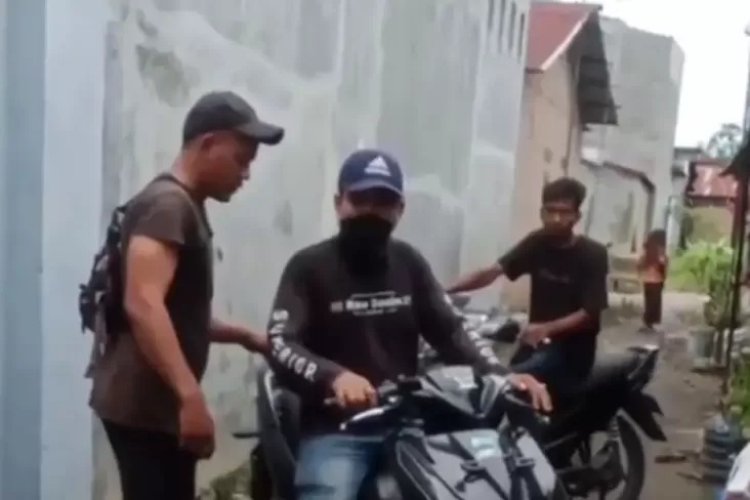 Heboh! Mayat Wanita Dibawa Pake Becak oleh Dua Pria di Deli Serdang