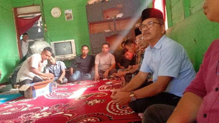 Ance Asal Paluta Caleg DPRD Sumut Partai PKB Silaturahmi Dengan Masyarakat di Hutaimbaru