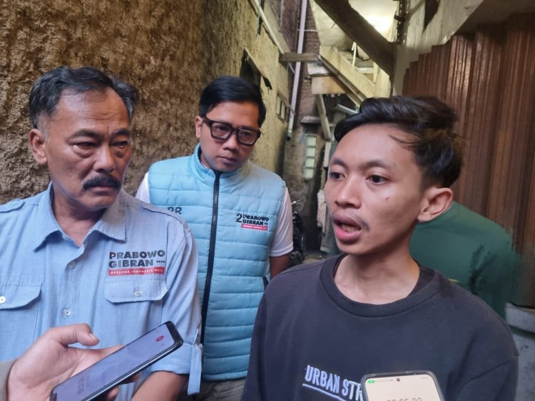Acungkan Simbol 2 Jari, 3 Pemuda di Bandung dipukuli