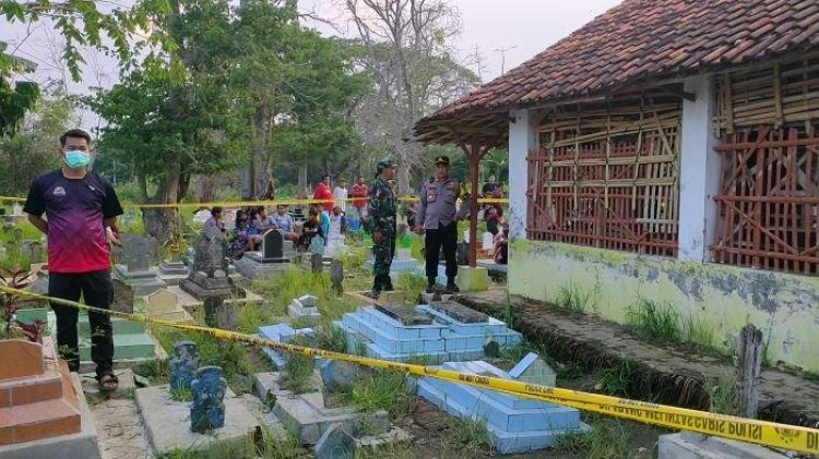 Kronologi Lengkap Penemuan Mayat Wanita Muda Tanpa Busana di Pemakaman Cirebon