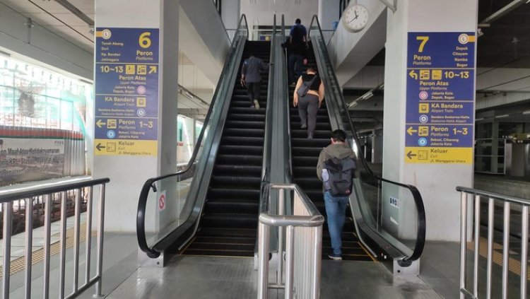 Eskalator Stasiun Manggarai yang Viral Kini Tak Beroperasi Dua-duanya