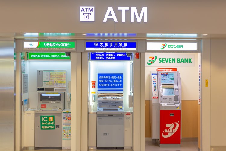 Mesin ATM di Jepang Akan Keluarkan Suara Saat Menggunakan HP