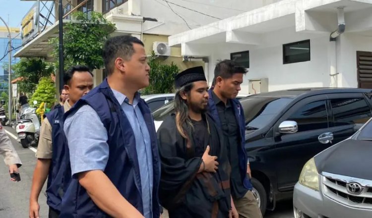 Gus Samsudin Dijemput Paksa Usai Konten Tukar Pasangan, Polisi: Takut Melarikan Diri