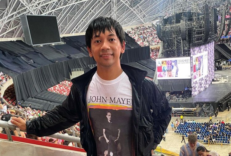 Pakai Baju John Mayer di Konser Taylor Swift, Rian DMasiv Dihujat Netizen