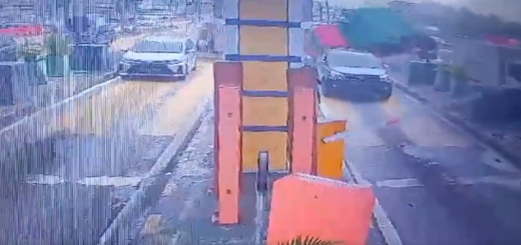 Terungkap CCTV Kecelakaan Beruntun di Gerbang Tol Halim, Sebelumnya Truk Diduga Sempat Tabrak 2 Mobil