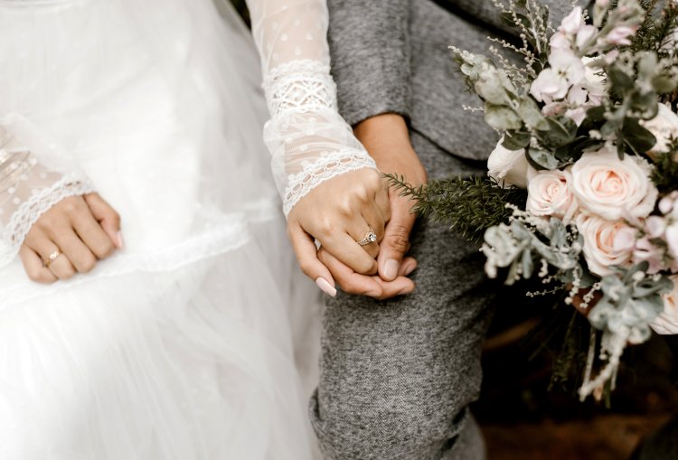 Kisah Pasangan Usia 100 dan 96 Tahun Akan Menikah di Prancis