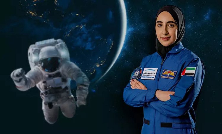 NASA Desain Hijab Khusus Astronot Demi Nora Al Matrooshi