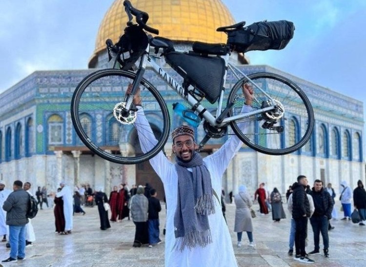 Pemuda Asal Jerman ke Masjid Al-Aqsa Naik Sepeda, Habiskan Waktu 2 Bulan