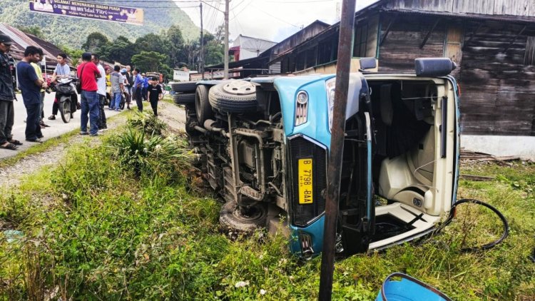 Terjadi Lagi, Bus Pariwisata Kecelakaan di Toba Tabrak Pejalan Kaki, 2 Orang Tewas