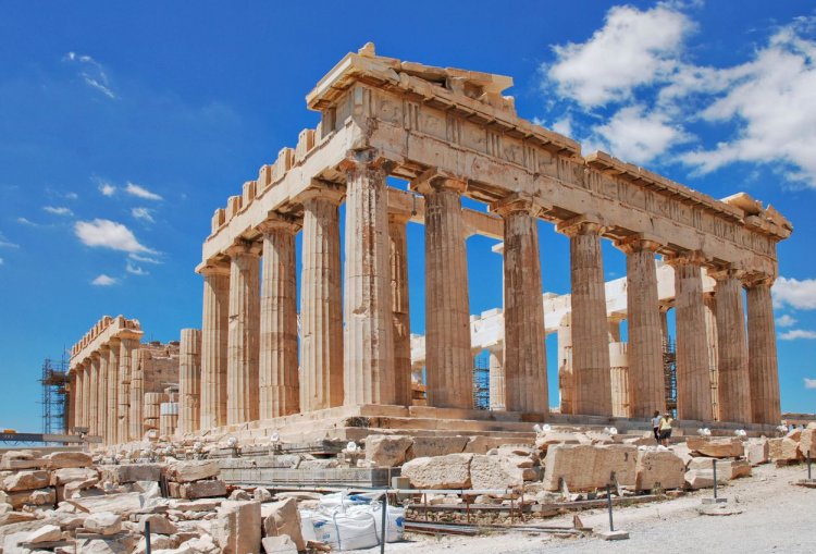 Yunani Tutup Beberapa Tempat Wisata Akibat Dilanda Gelombang Panas