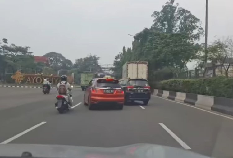 Pengemudi Mobil Ugal-ugalan hingga Mengakibatkan Kecelakaan Motor di Kota Tangerang