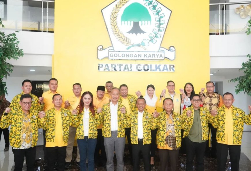 Bahlil Lahadalia Tunjuk Agus Gumiwang sebagai Ketua Dewan Pembina Partai Golkar