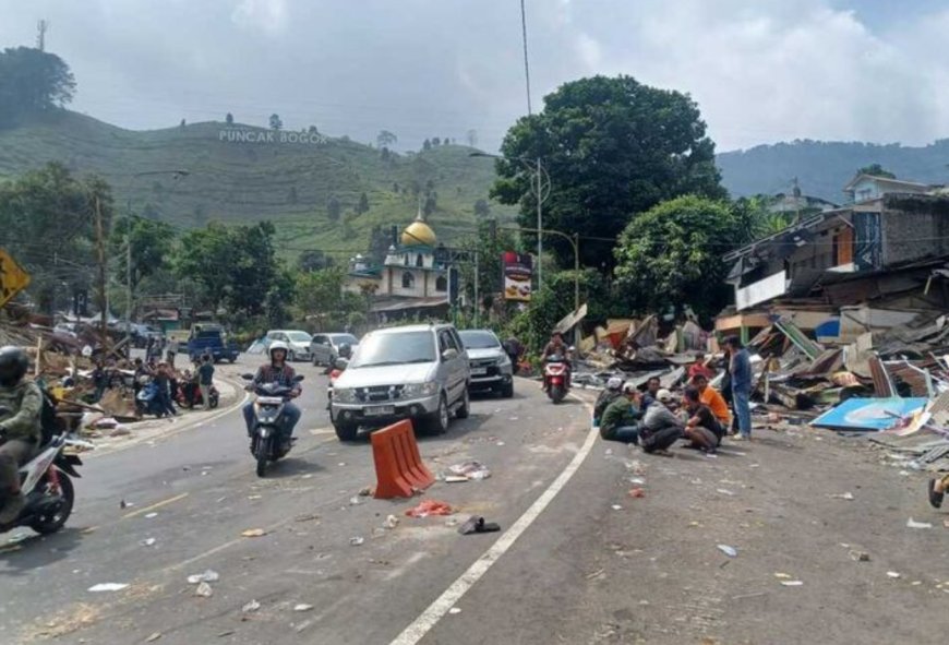 Penertiban PKL di Puncak Bogor Berujung Ricuh