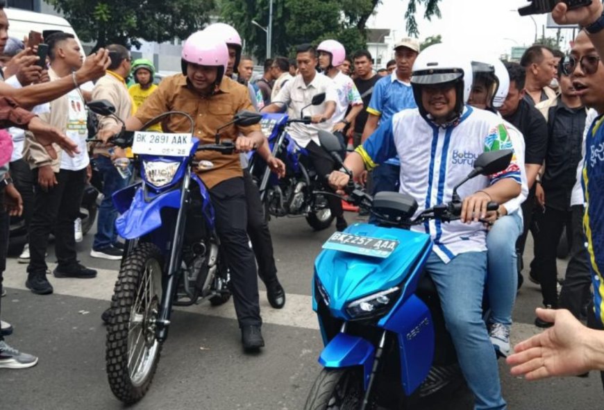 Bobby-Surya Konvoi Motor Listrik Menuju KPU Sumut