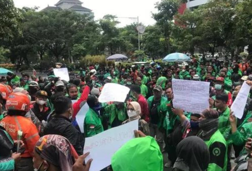 Driver Ojol Demo Besar-besaran Hari Ini, Apa Saja Tuntutannya?