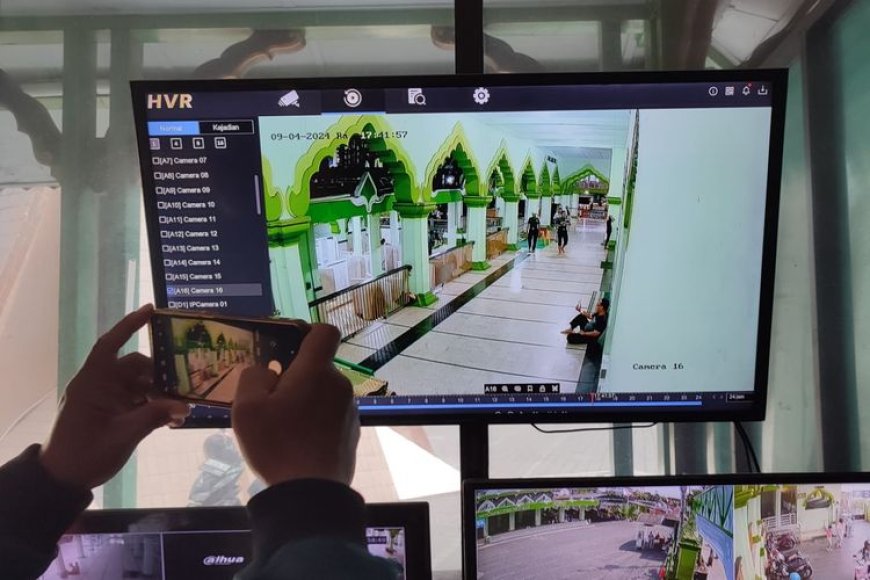 Heboh! Seorang Pria Diduga Lakukan Video Call Mesum di Masjid Magelang