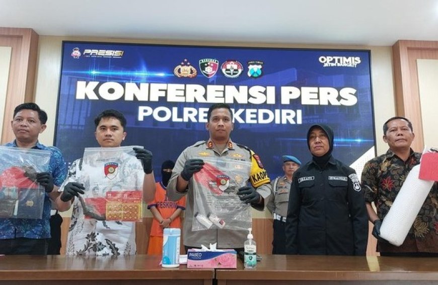 Gunakan Pistol Mainan, 2 Perampok Minimarket di Kediri Berhasil Bawa Kabur Uang Rp72 Juta