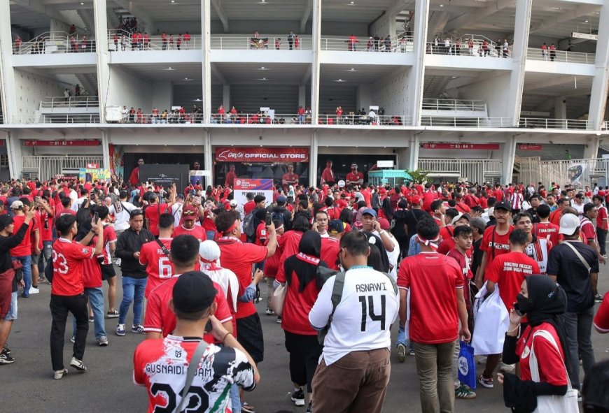 Penonton Diduga Tak Bertiket Masuk Tribun VIP Saat Laga Indonesia Vs Australia, PSSI Lakukan Investigasi