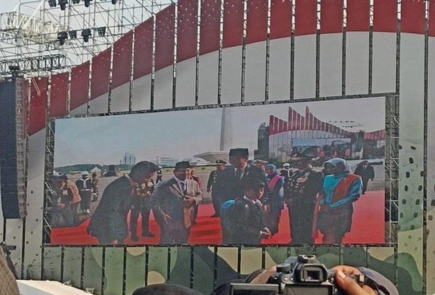 Jokowi Akan Menjadi Inspektur HUT ke-79 TNI, Hadir di Monas Ditemani Sang Cucu