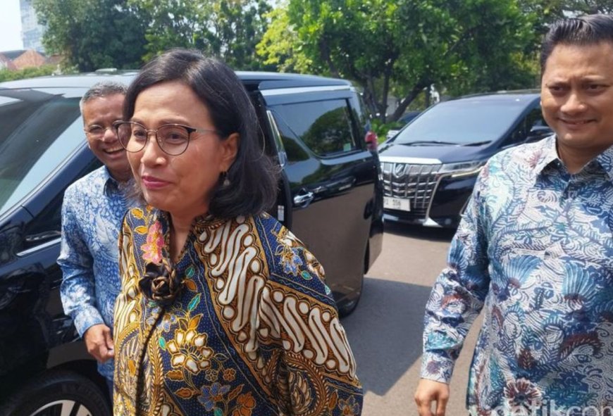 Sri Mulyani dan 2 Wamen ke Istana untuk Makan Siang Terakhir Bersama Jokowi